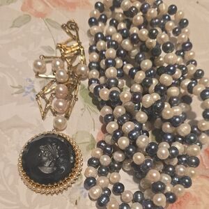 Elegant Multi-Color Pearl Necklace